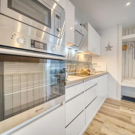 - Haus G, App 0g0903 Appartement *